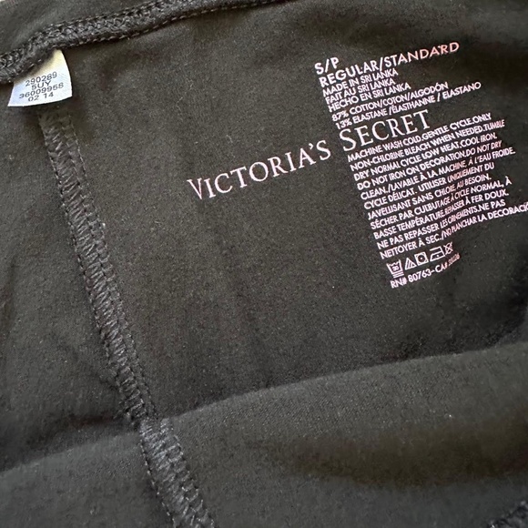 Victoria’s Secret Original Fold Over Flap Yoga Pants with Metal Design / Small - Picture 5 of 5